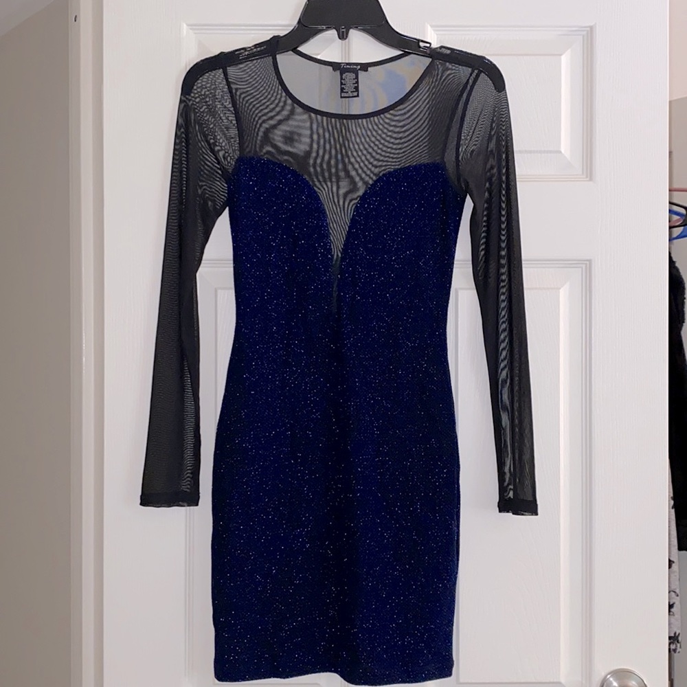 Long-sleeve bodycon minidress